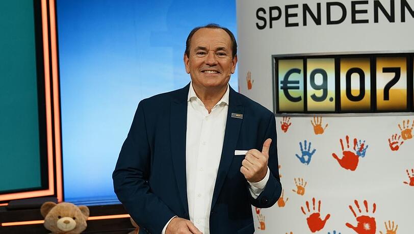 Wolfram Kons zur Halbzeit des 30. RTL-Spendenmarathons.