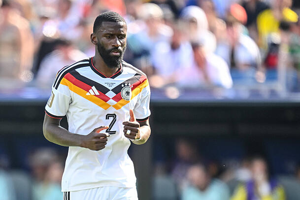 Antonio R&uuml;diger rutschte bei der WM f&uuml;r den verletzten Schlotterbeck in die Startelf.