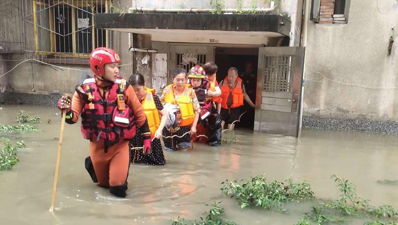 Starker Regen sorgt in mehreren Provinz Chinas für Chaos. Starker Regen sorgt in mehreren Provinz Chinas für Chaos.