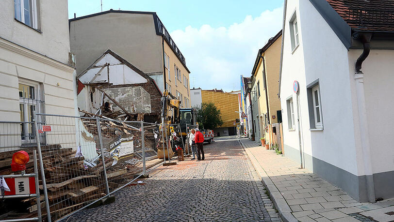 Der illegale Abriss des Uhrmacherhäusls könnte eine Strafe von bis zu einer halben Million Euro nach sich ziehen. Der illegale Abriss des Uhrmacherhäusls könnte eine Strafe von bis zu einer halben Million Euro nach sich ziehen.