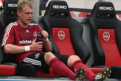 Rund sechs Millionen Euro Ablöse sollen mögliche Kaufinteressenten abschrecken: Damit Andreas Wolf auch in der Zweiten Liga beim Club kickt.