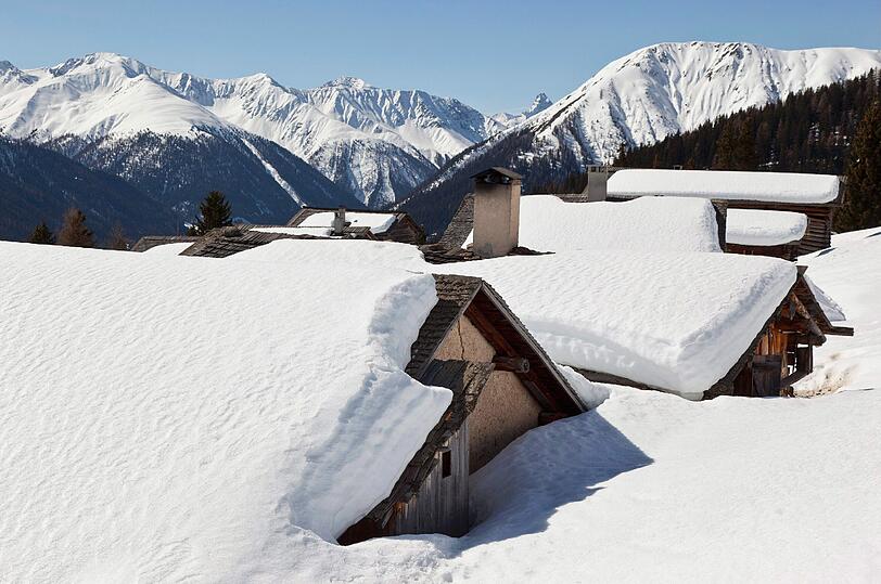 ... in Davos finden Wintersportfreunde auch jetzt noch massenweise Schnee...