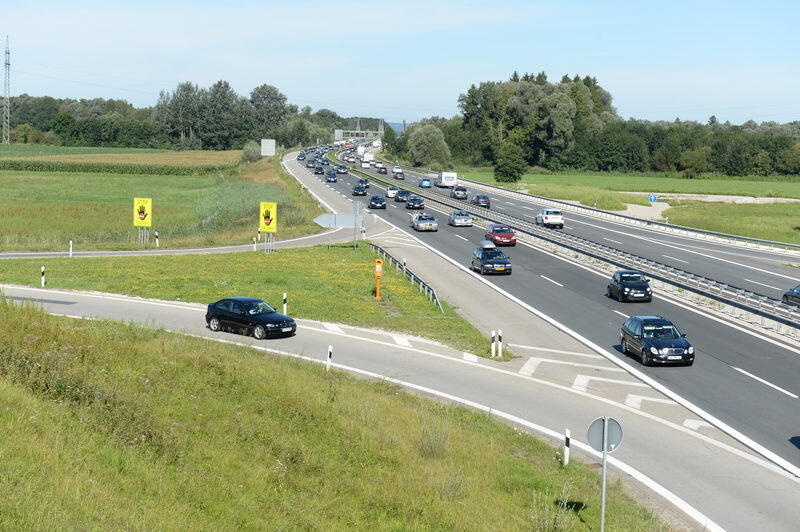 Die Bilder von der Blechlawine auf der A8