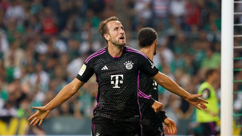 Bayerns Harry Kane bejubelt sein Tor zum 2:0.
