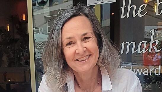 Lisa Graf. Lisa Graf.