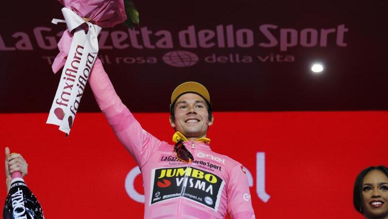 Hat sich bei der ersten Giro-Etappe das Rosa Trikot geholt: Der Slowene Primoz Roglic. Hat sich bei der ersten Giro-Etappe das Rosa Trikot geholt: Der Slowene Primoz Roglic.