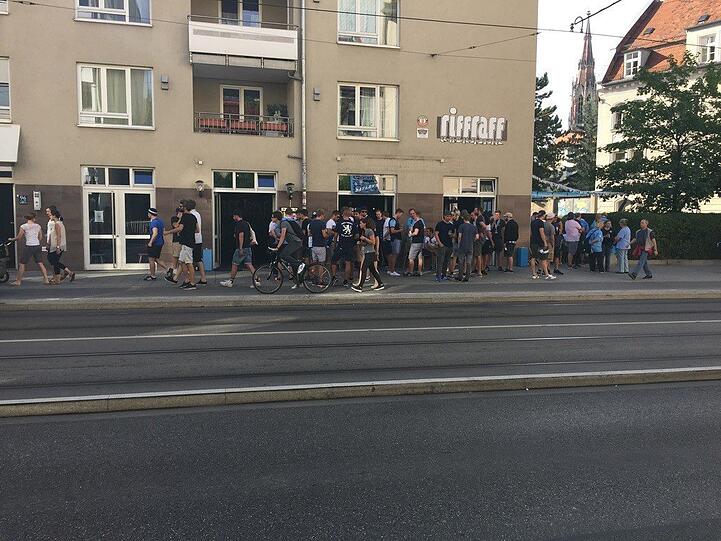 Spieltage sind Feiertage: Das galt immer vor dem Riffraff.