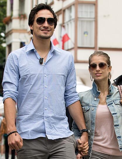 Mats Hummels ist mit Cathy Fischer zusammen.