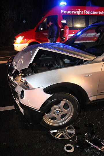 Crash auf der B 12 bei Reichertsheim