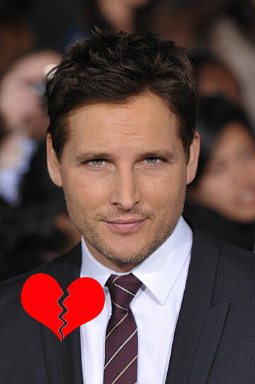 Liebes-Aus für Peter Facinelli
Der "Twilight"-Darsteller (spielte Carlisle Cullen) und seine Frau Jennie Garth gaben im März nach elf Jahren Ehe ihre Trennung bekannt. Das Schauspieler-Paar hat drei gemeinsame Töchter: Luca, Lola und Fiona.