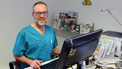 Stefan Hammann ist Arzt am Hasenbergl, er hat deutlich mehr kleine Patienten als die Kollegen in vielen zentralen Stadtvierteln.