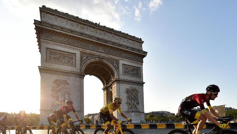 Wegen der Coronavirus-Pandemie wurde die 107. Tour de France bereits in den August verschoben. Wegen der Coronavirus-Pandemie wurde die 107. Tour de France bereits in den August verschoben.