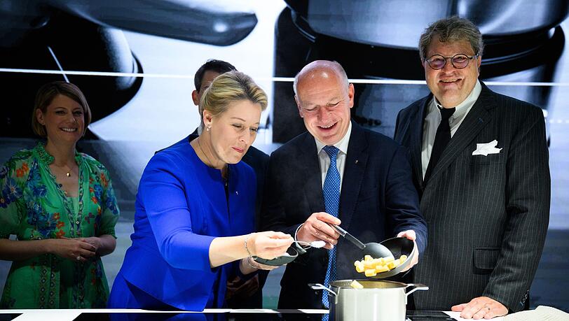 Lassen nichts anbrennen: Berlins Wirtschaftssenatorin Franziska Giffey der Regierende Bürgermeister Kai Wegner.