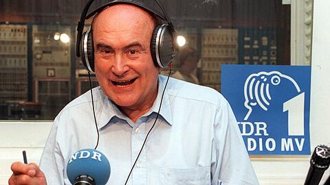 Sportreporterlegende Heinz Florian Oertel ist gestorben.