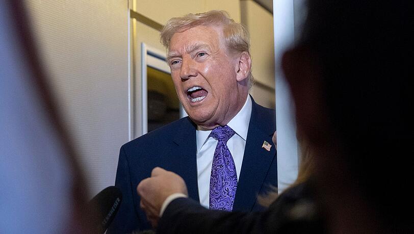 Trump gibt sich mit Blick auf ein Abkommen für ein Kriegsende optimistisch. Trump gibt sich mit Blick auf ein Abkommen für ein Kriegsende optimistisch.