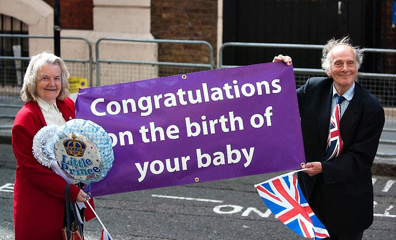 So feiert London den kleinen Prinzen: Aktuelle Bilder zum Durchklicken.