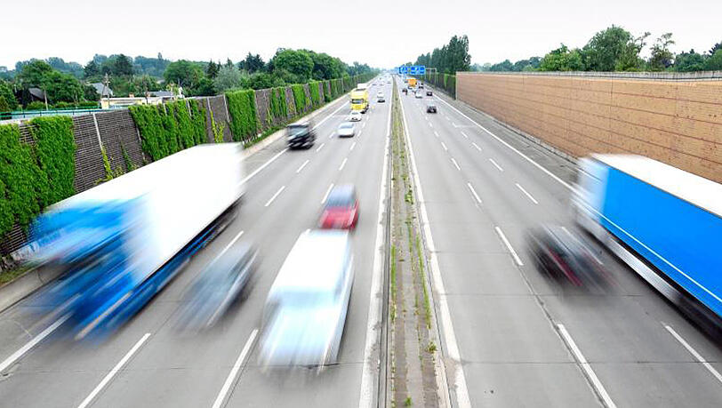 Bei der Frage nach der Bestrafung für zu schnelles Fahren scheiden sich die Geister. Bei der Frage nach der Bestrafung für zu schnelles Fahren scheiden sich die Geister.