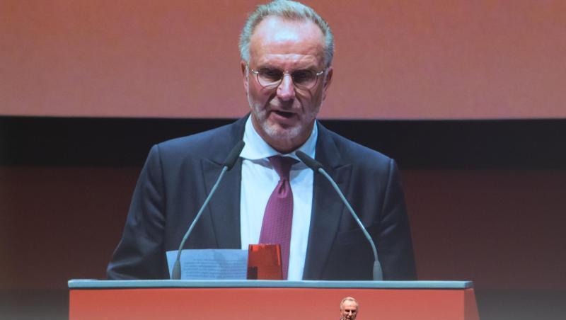 Karl-Heinz Rummenigge, Vorstandsvorsitzender der FC Bayern München AG, nimmt an der Hauptversammlung teil. Foto: Sven Hoppe/dpa Karl-Heinz Rummenigge, Vorstandsvorsitzender der FC Bayern München AG, nimmt an der Hauptversammlung teil. Foto: Sven Hoppe/dpa