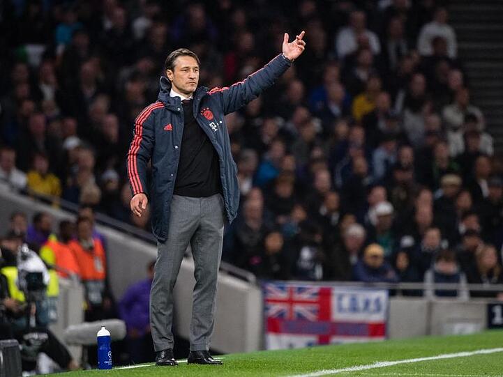 Trainer Niko Kovac dirigierte seine Spieler von der Seitenlinie.