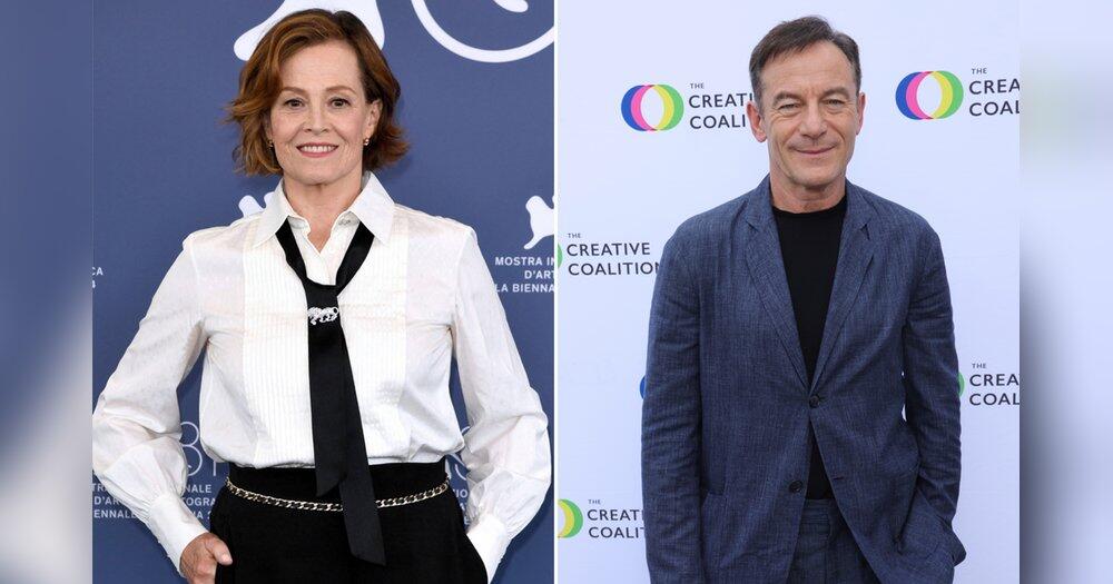 Sigourney-Weaver-und-Jason-Isaacs-jagen-Lara-Croft-in-Tomb-Raider-