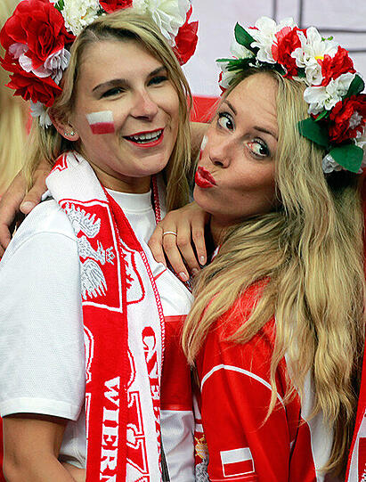 Es gibt nicht nur das hässliche Fan-Gesicht dieser Euro 2016. Sondern auch das schöne und kuriose. Sehen Sie hier die Bilder in unserer Galerie.