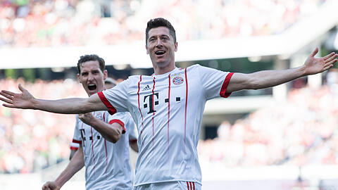 Robert Lewandowski steuerte den zweiten Treffer zum 3:0-Sieg der Bayern in Hannover bei.