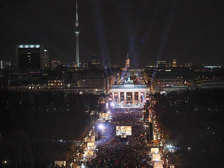 Volles Haus am Brandenburger Tor.
