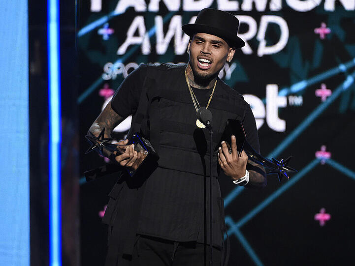 Diebe haben Chris Brown bestohlen