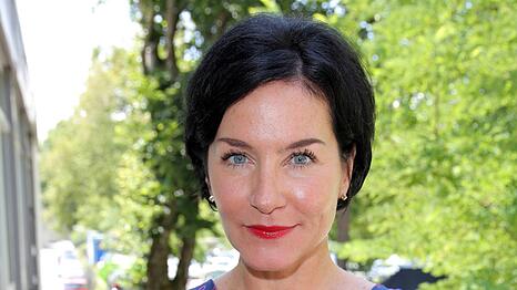 Marisa Burger zeigt sich nach ihrem "Rosenheim-Cops"-Aus ganz nachdenklich.