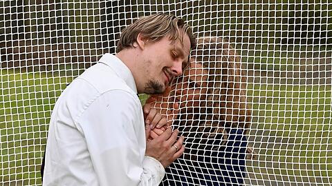 "Tatort: Das kalte Haus": Simon Fischer (Christian Bayer) hat eine Vision seiner verschwundenen Frau Kathrin (Amelie Kiefer).