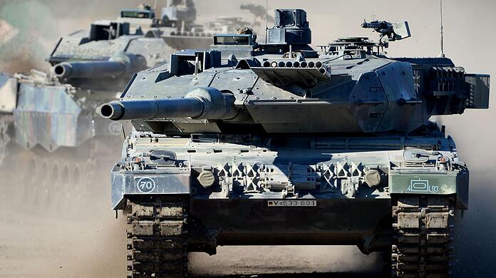 Ein Leopard-Kampfpanzer vom Typ 2A6.
