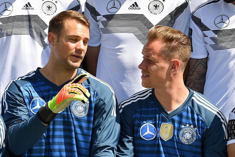 Der Champions-League-Kracher des FC Bayern im Viertelfinale gegen den FC Barcelona ist auch das Duell der beiden deutschen Nationaltorhüter Manuel Neuer (l.) und Barcas Marc-André ter Stegen.