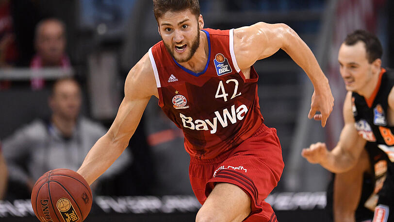 Baketballer Maximilian Kleber wechselt vom FC Bayern zu den Dallas Mavericks.