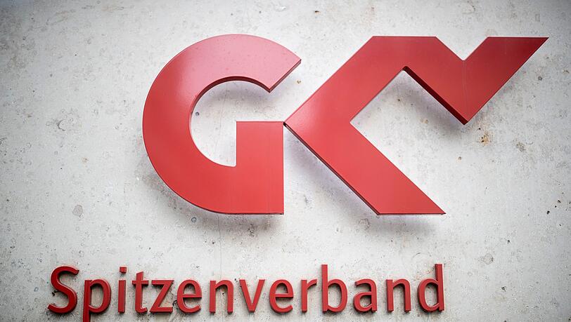 Der GKV-Spitzenverband, Vertreter der gesetzlichen Krankenkassen, streitet mit dem Bund um Milliardenkosten für Bürgergeldempfänger. (Archivbild)