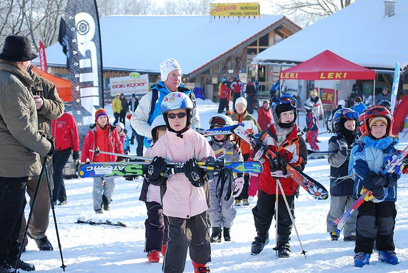 Für 500 Kinder ist beim Schneefest am 16. Dezember in Lenggries Platz. Auch 150 Eltern und Erwachsene können bei dem Event teilnehmen.
