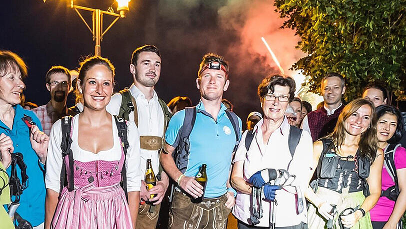 Um 22 Uhr geht’s los zur Nachtwanderung um den See. Um 22 Uhr geht’s los zur Nachtwanderung um den See.