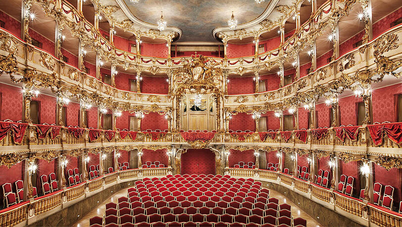 Eine Schau: das Cuvilliés-Theater (Residenztheater). Eine Schau: das Cuvilliés-Theater (Residenztheater).