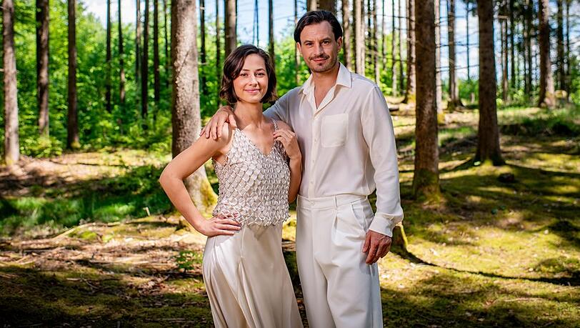 Pippa Fee Rupperti und Jaime Ferkic spielen Emilia und Massimo.
