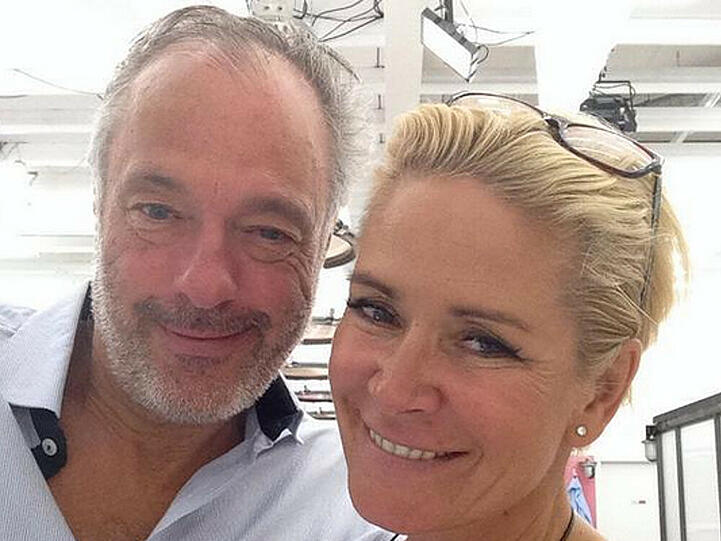 Zwischen ihnen knistert es: Ronald Schill und Claudia Effenberg im Promi-Container
