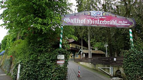 Der Gasthof Hinterbrühl in Thalkirchen hat eine lange Geschichte hinter sich. Nun soll das Traditionshaus vorerst schließen.
