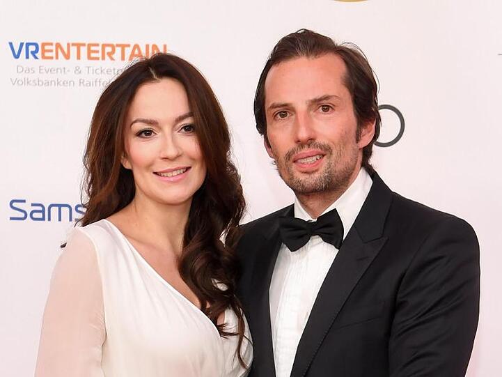 Produzent Quirin Berg und Freundin Kara Hecker beim Deutschen Filmball 2019. Foto: Tobias Hase/Archiv