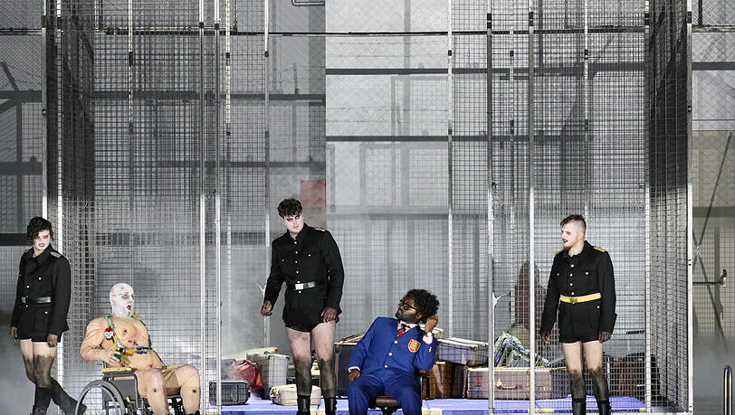 "Le Grand Macabre" im Nationaltheater "Le Grand Macabre" im Nationaltheater