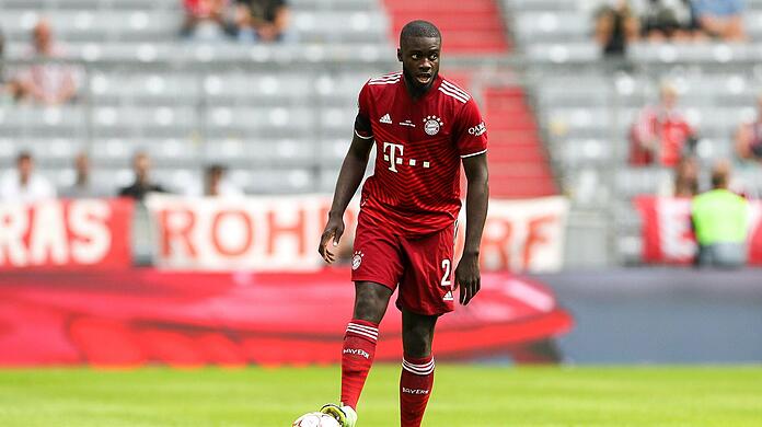 Dayot Upamecano spielt seit Saisonbeginn für den FC Bayern.