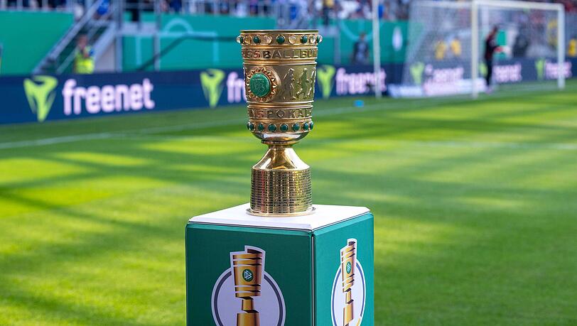 Das Objekt der Begierde: Der DFB-Pokal.