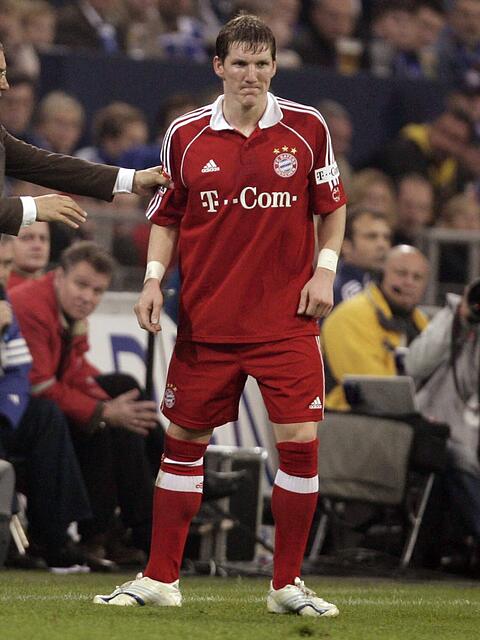 Wurde vom damaligen Bayern-Trainer Felix Magath nach der EM 2004 skurril begr&uuml;&szlig;t: Bastian Schweinsteiger.