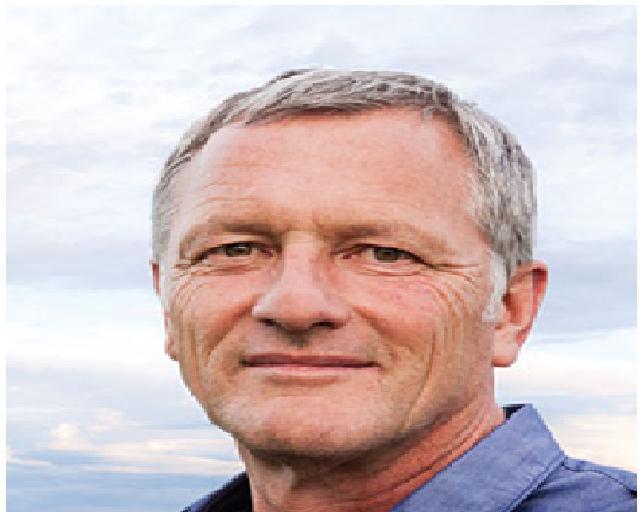 Über die Vogelfreiheit geht es im Programm des Kabarettisten Josef Brustmann.