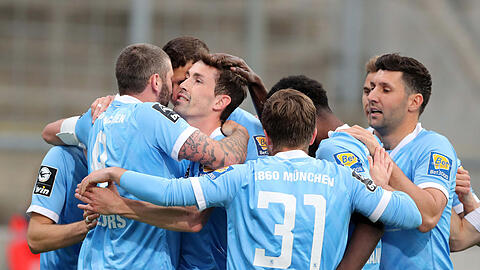 Der TSV 1860n gewinnt gegen den 1. FC Kaiserslautern mit 3:0.