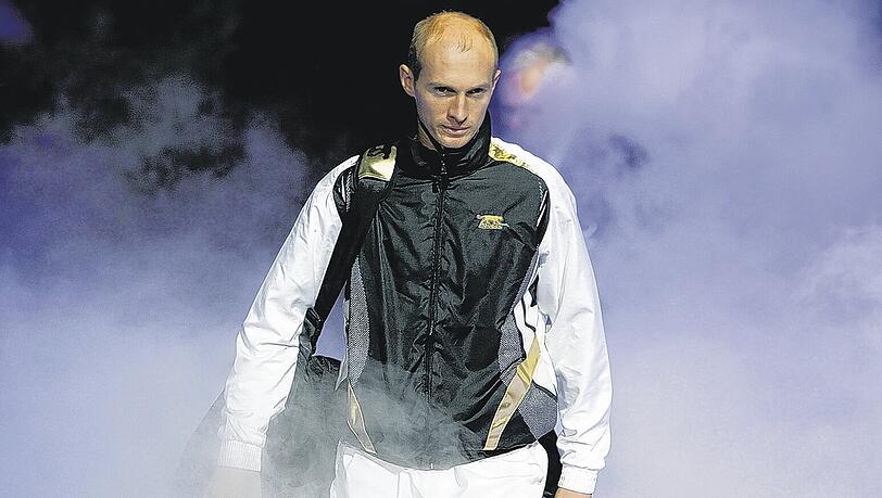 „Die Wolke am sonnigen Himmel“: Die Engländer waren nicht gerade nett zu Nikolai Dawidenko, dem neuen Tennis-Weltmeister. Foto: Getty Images „Die Wolke am sonnigen Himmel“: Die Engländer waren nicht gerade nett zu Nikolai Dawidenko, dem neuen Tennis-Weltmeister. Foto: Getty Images