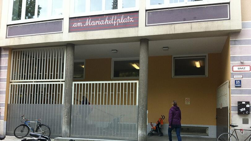 Bilder vom Wahllokal am Mariahilfplatz Bilder vom Wahllokal am Mariahilfplatz
