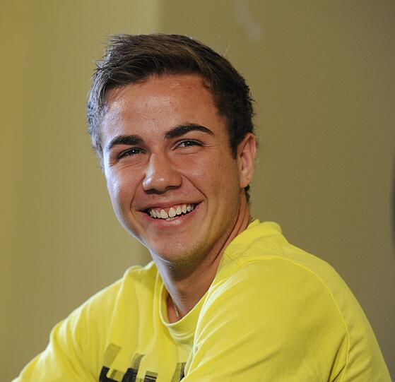 &bdquo;Mario Götze ist unverkäuflich.&ldquo; (Dortmunds Geschäftsführer 
Hans-Joachim Watzke im September 2011).